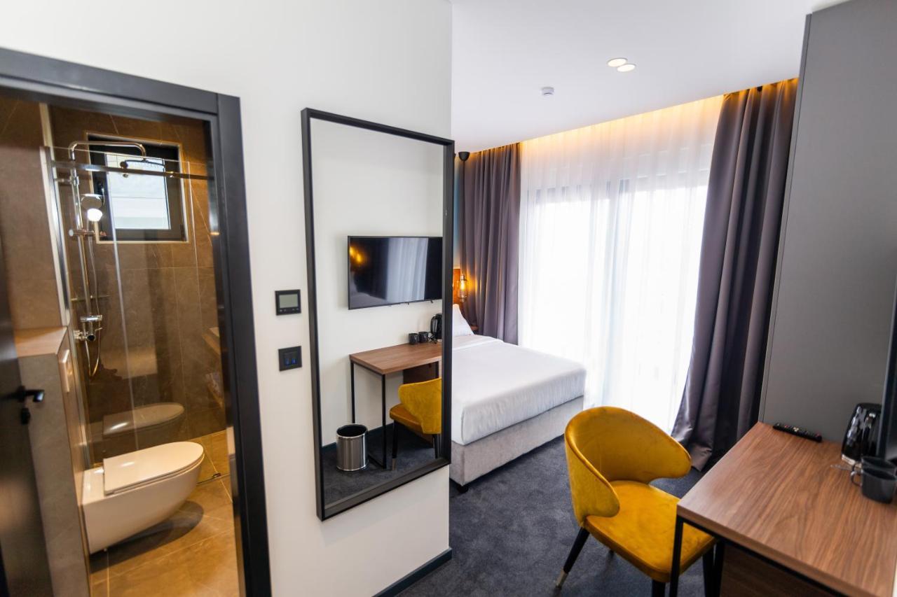 Boutique Rooms 76 Имотски Экстерьер фото